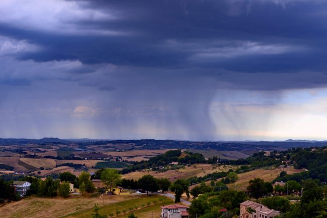 Foto-maltempo-da-Colmurano_3_ridimensiona-650x434