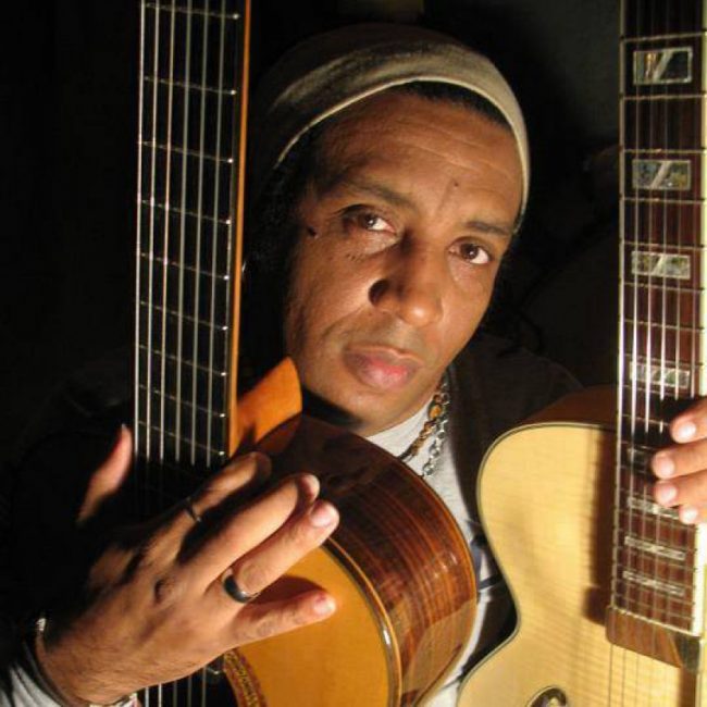 Robertinho-De-Paula-1-650x650