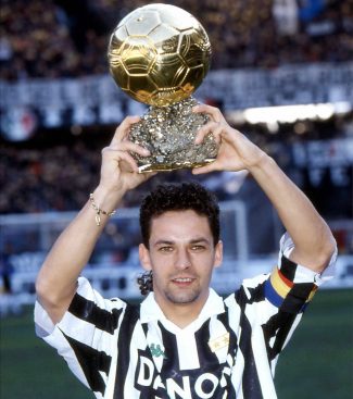 Roberto_Baggio_Juventus_Pallone_doro_1993-325x367