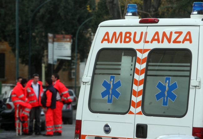 ambulanza-118-archivio-arkiv-10-650x445