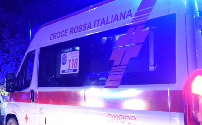 ambulanza-118-archivio-arkiv-25-650x403