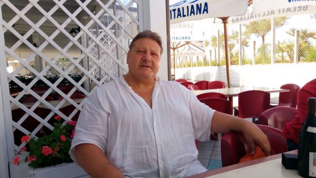 angelo-parisi-al-camping-Holiday-di-Porto-SantElpidio