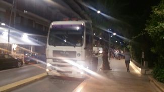 camion-contromano-lungomare-civitanova