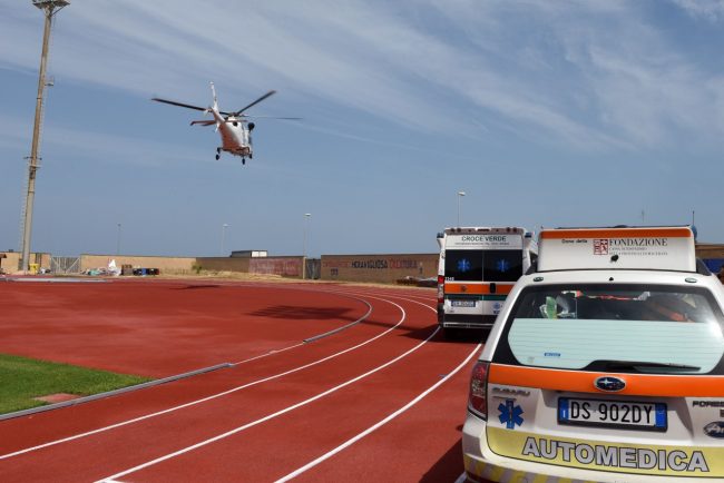 eliambulanza-stadio-soccorso-bambina-civitanova-FDM-7-650x434