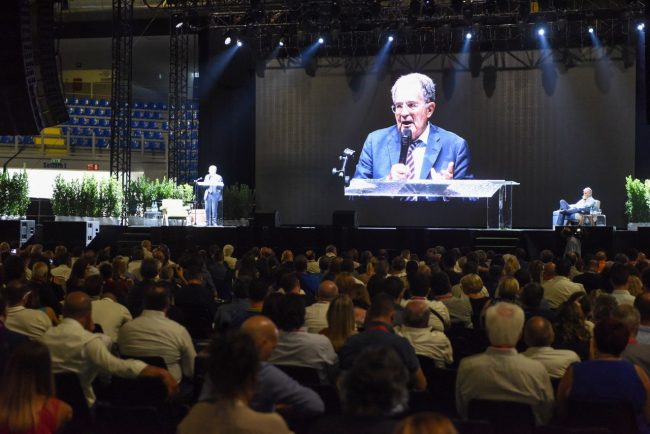 festa-cucine-lube-convention-con-prodi-civitanova-FDM-18-650x434