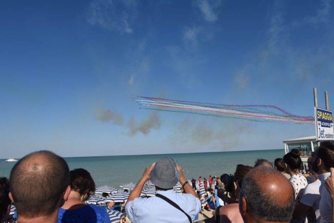 frecce-tricolori-scossicci-porto-recanati-fdm-20-650x434