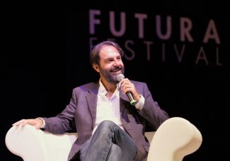 futura-festival-2017-28-luglio-civitanova-14-neri-marcorè-325x228