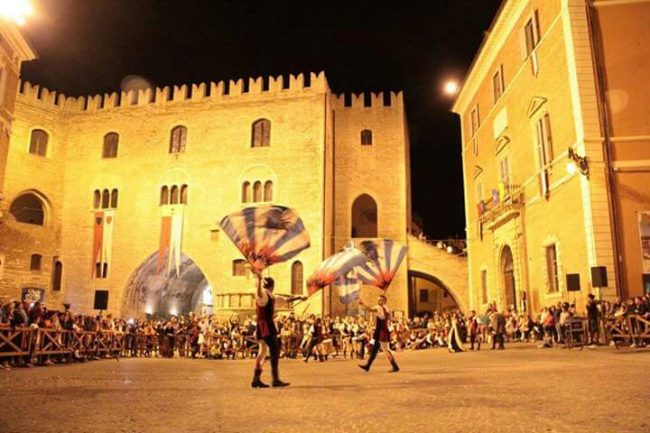giostra-della-castella-caldarola-6-650x433