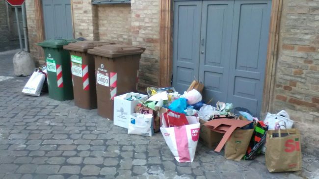 immondizia-p-ricci-2-650x365