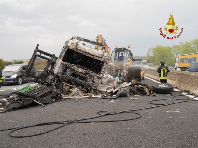 incendio-a14-1-650x488