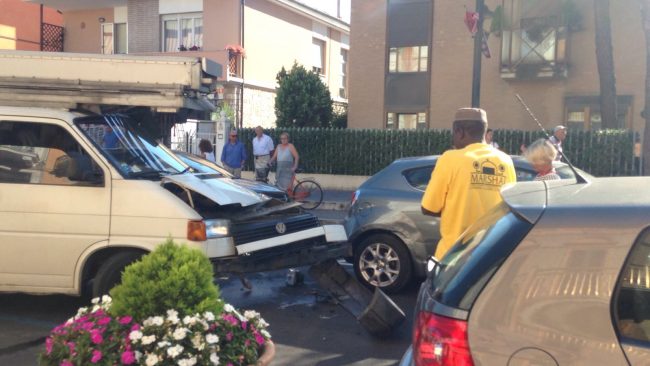 incidente-porto-recanati-corso-matteotti-1-650x366