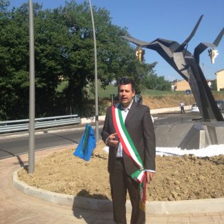 monumento-verdicchio-matelica-e1500737050696-325x325