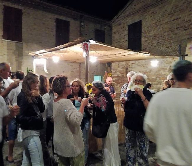 passeggiare_degustando_montecosaro-9-650x564