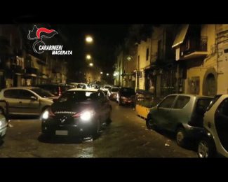 pattuglia-carabinieri-macerata-1-325x260