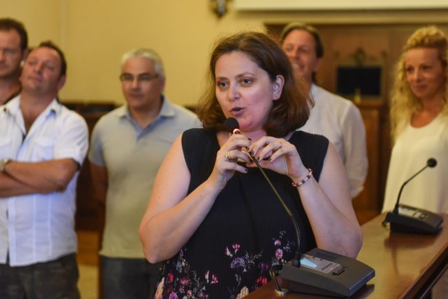 sindaco-saluta-dipendenti-ass-barbara-capponi-civitanova-13-650x434
