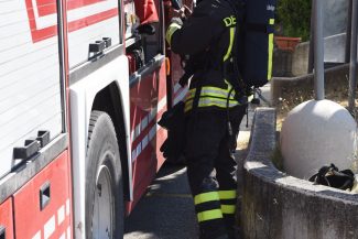 vdf-allospedale-per-principio-di-incendio-civitanova-3-325x217