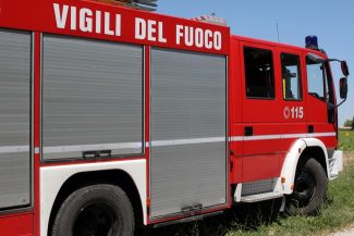 vigili-del-fuoco-archivio-arkiv-81-325x217