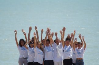 yoga-in-spiaggia-3-325x216