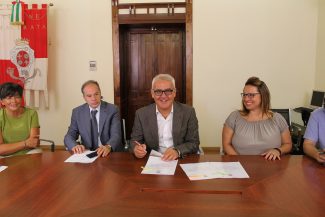 Firmate-le-convenzioni-per-la-realizzazione-di-attività-di-volontariato-per-richiedenti-protezione-internazionale