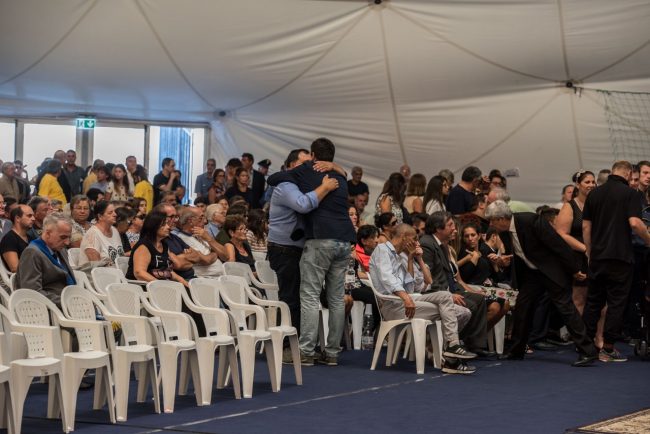 foto_funerali_ischia_marilena_romanini-8-650x434