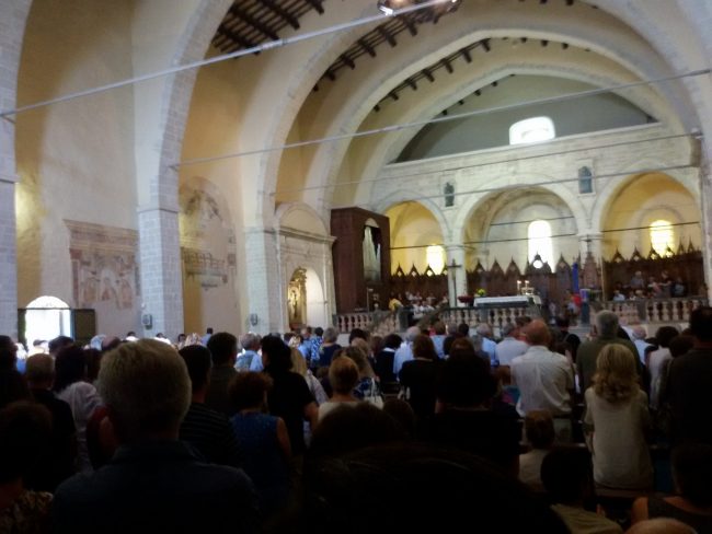 funerale-mario-crescimbeni-1-650x488