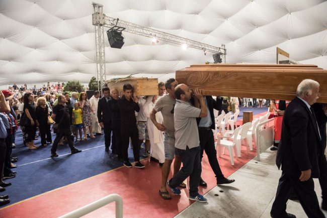 funerali_ischia2_marilena_romanini-12-650x434