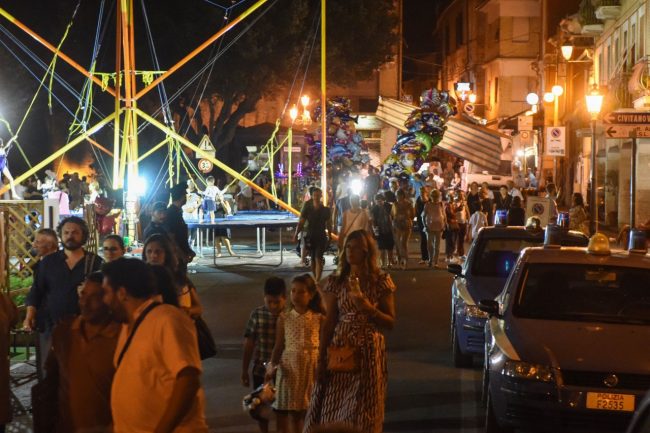 fuochi-dartificio-festa-san-marone-civitanova-alta-23-650x433