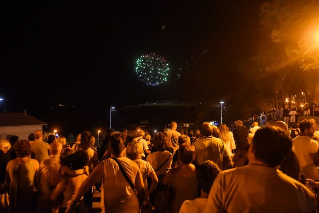 fuochi-dartificio-festa-san-marone-civitanova-alta-26-650x434