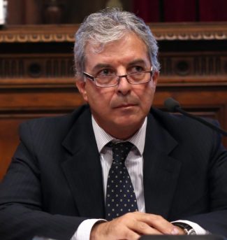 giuseppe-rivetti-unimc_foto-LB-2-615x650-325x343