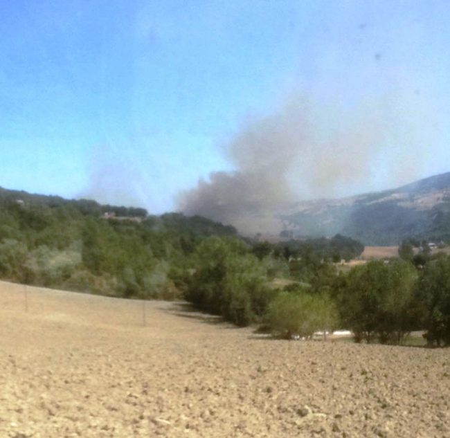incendio-gualdo-penna-picacchi-1-650x633