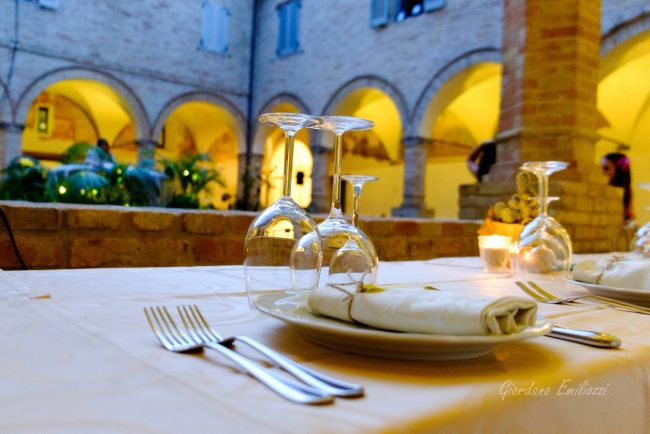 loro-piceno-vino-cotto-chiostro-6-650x434