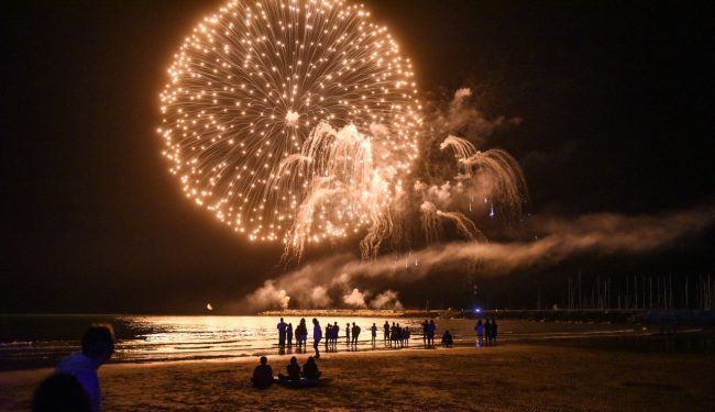 notte-di-ferragosto-fuochi-dartificio-civitanova-FDM-3-650x375