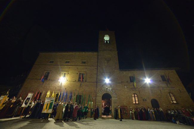 palio-del-serafino-sarnano-2bis-650x434
