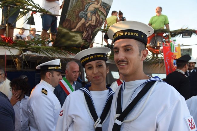 processione-in-mare-san-marone-2017-civitanova-FDM-15-650x434
