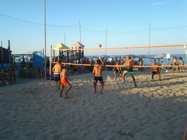 sun-beach-6-650x488