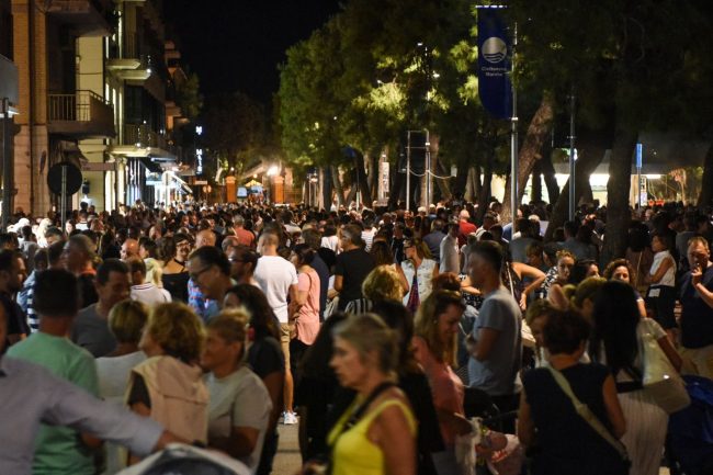 tiromancino-vialetto-piazza-xx-settembre-civitanova-FDM-19-650x433