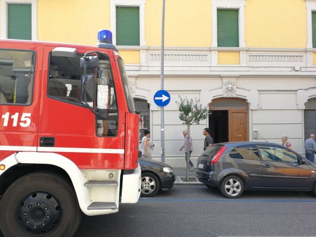 via-carducci-apertura-porta2-650x488