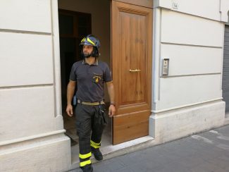 via-carducci-apertura-porta3-325x244