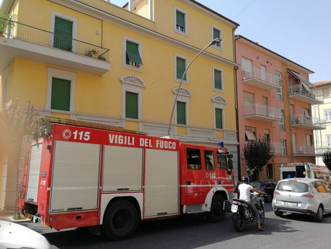 via-carducci-apertura-porte