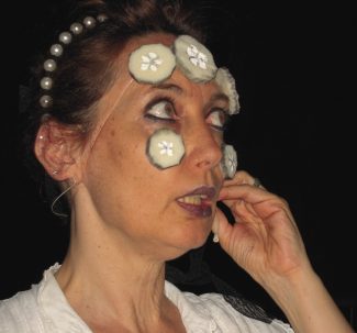 «Anna»-al-trucco-Laura-Silvetti