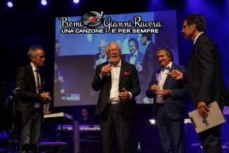 2-Michele-Peppino-Sindaco-ravera-325x217