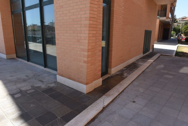 bivacchi-palazzine-dietro-la-stazione-civitanova-7-650x434