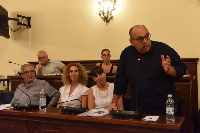 consiglio-comunale-perugini-civitanova-FDM-7-650x434