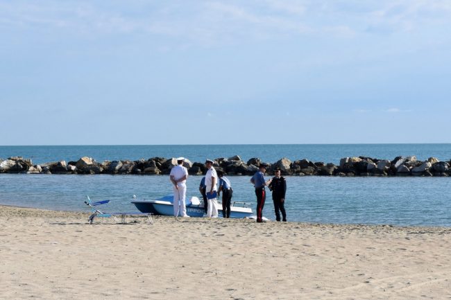 donna-annegata-lungomare-nord-civitanova-FDM-1-650x433