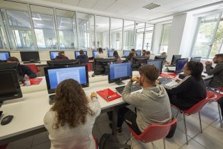 halley_informatica-1-325x217