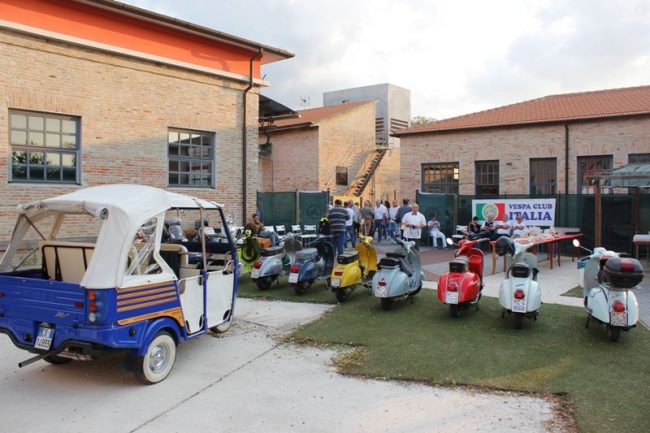 inaugurazione-vespa-club-2-650x433