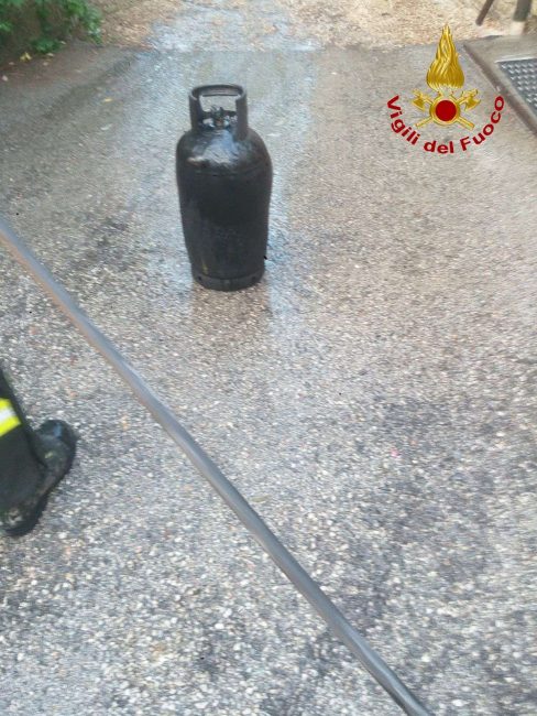 incendio-casa-san-severino-1-488x650