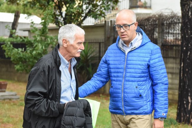sfratto-aniello-annunziata-e-sindaco-ciarapica-via-pavese-civitanova-13-650x433