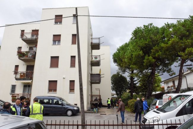 sfratto-aniello-annunziata-via-pavese-civitanova-1-650x434