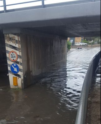 sottopasso-allagato-porto-recanati-e1505133572438-325x400
